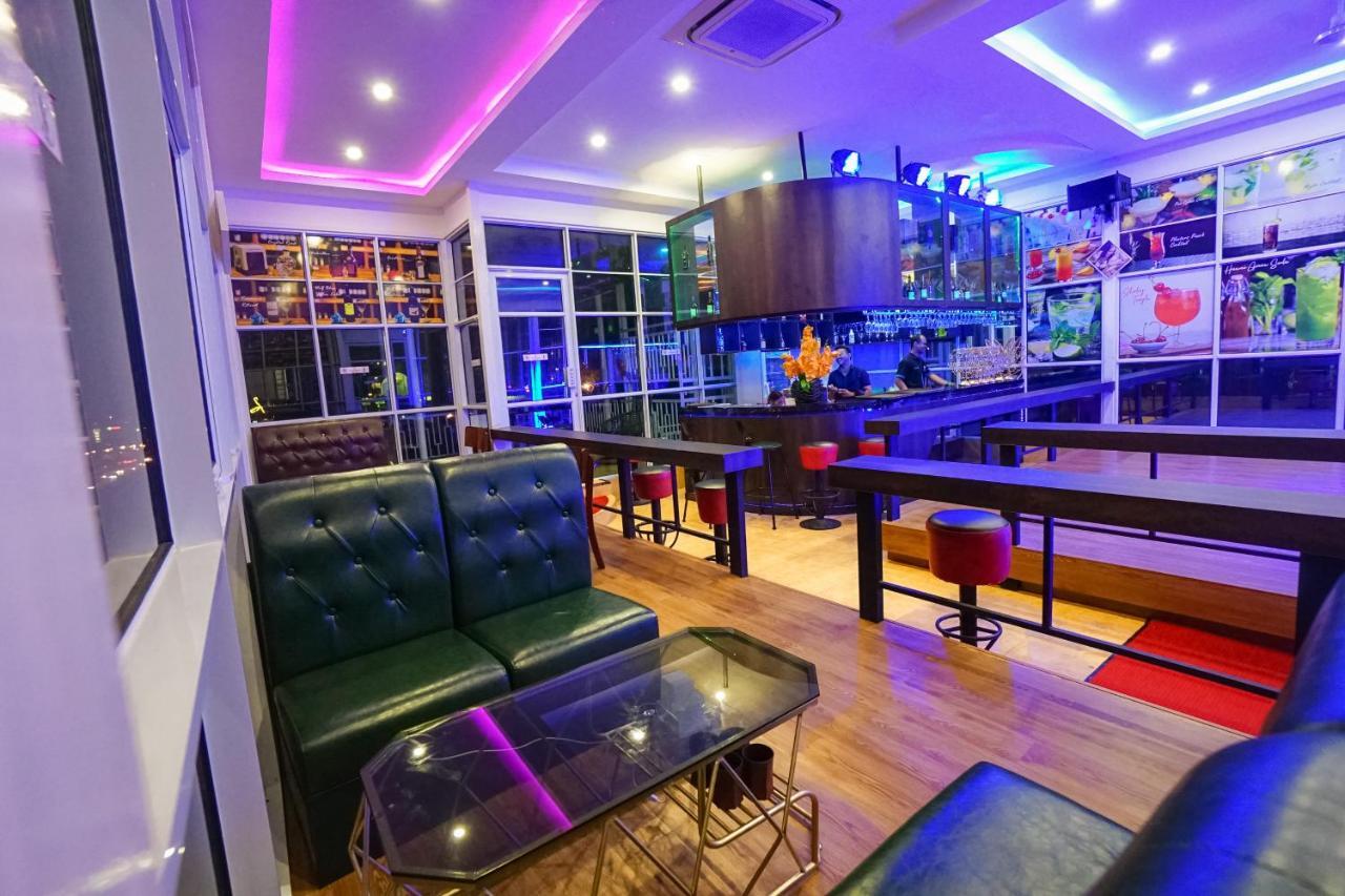 Green Rose Hotel Batam Buitenkant foto