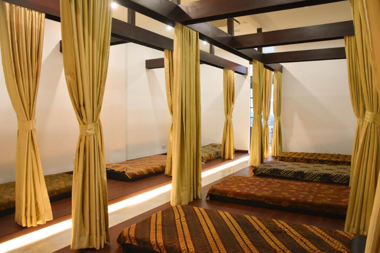 Green Rose Hotel Batam Buitenkant foto
