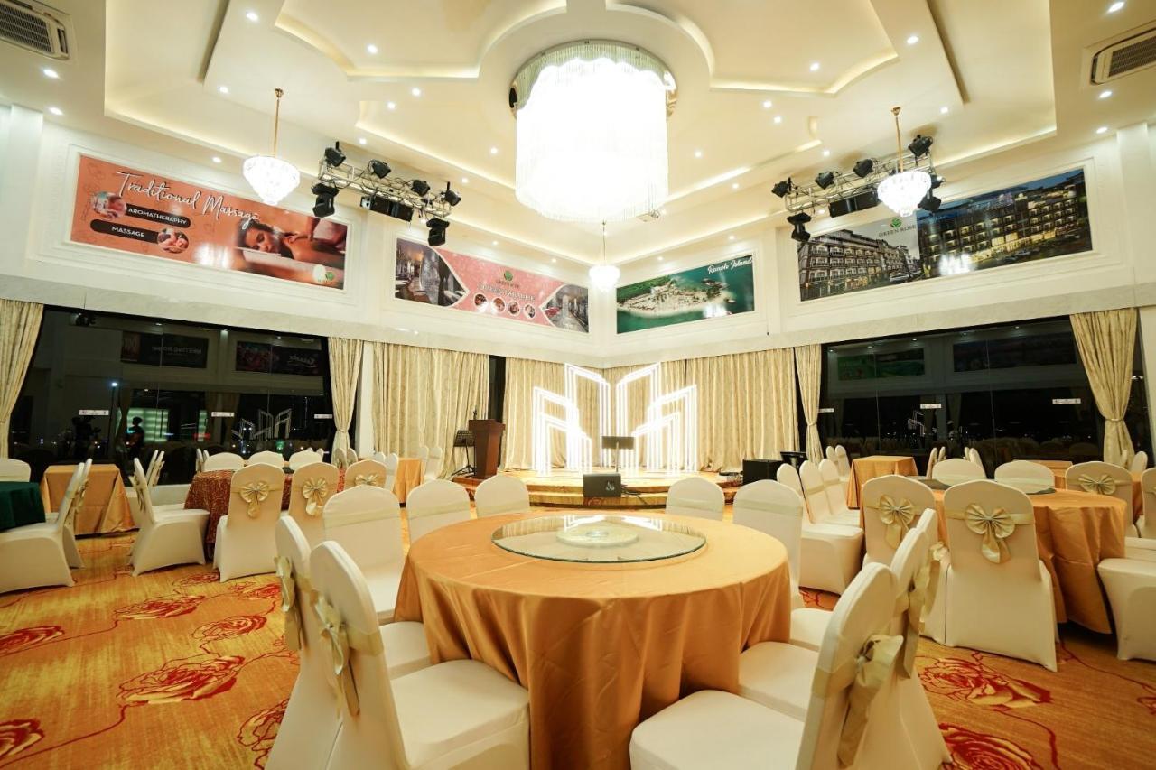 Green Rose Hotel Batam Buitenkant foto